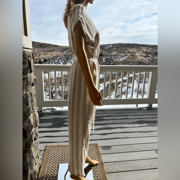 AEO Striped Pant Jumpsuit - Picture 5 of 16